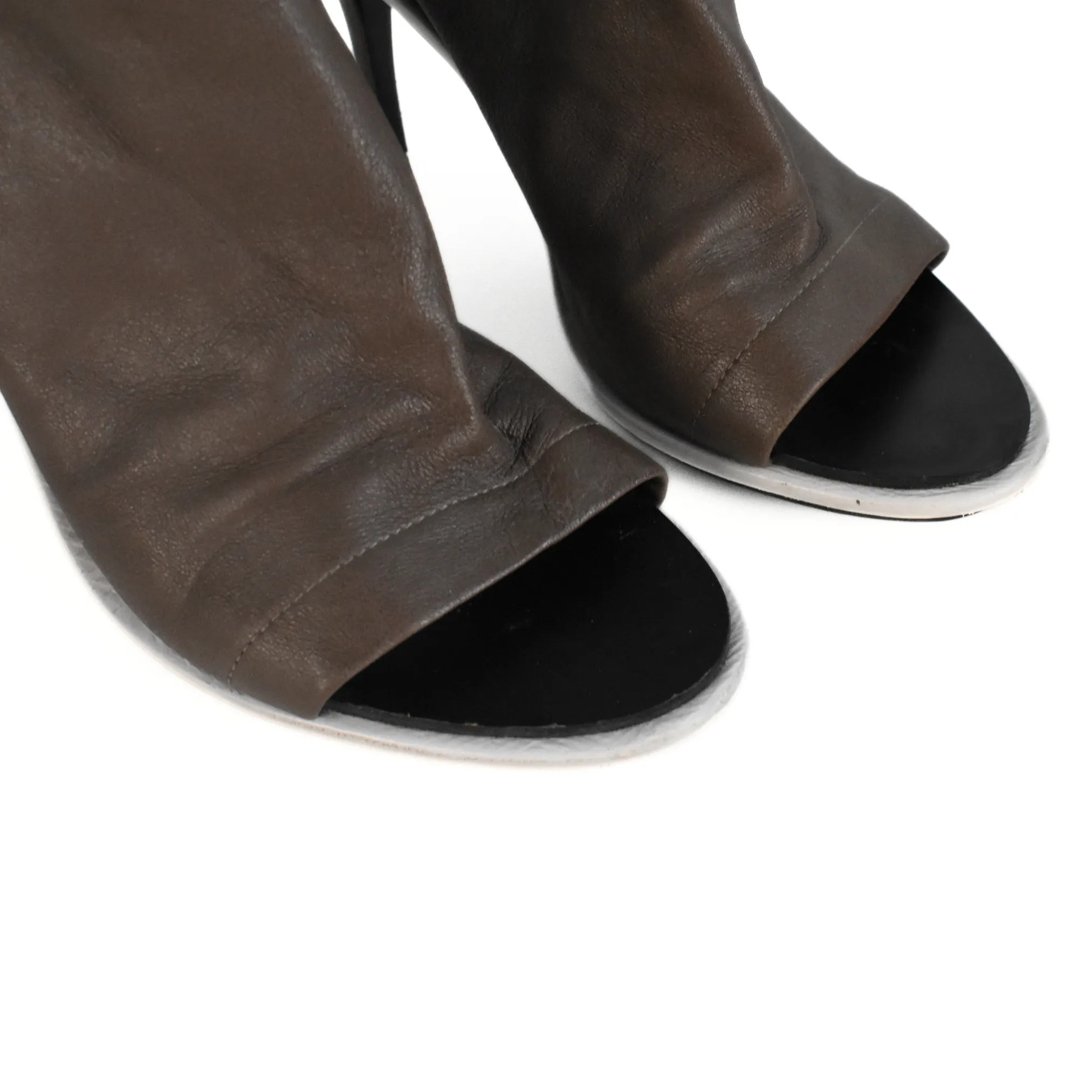 Balenciaga 'Glove' Slingback Heels - Women's 40