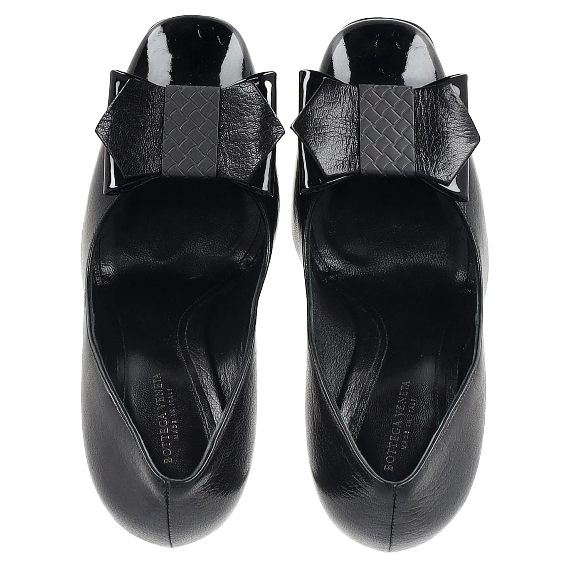 Bottega Veneta Bow Detail Pumps in Black Leather