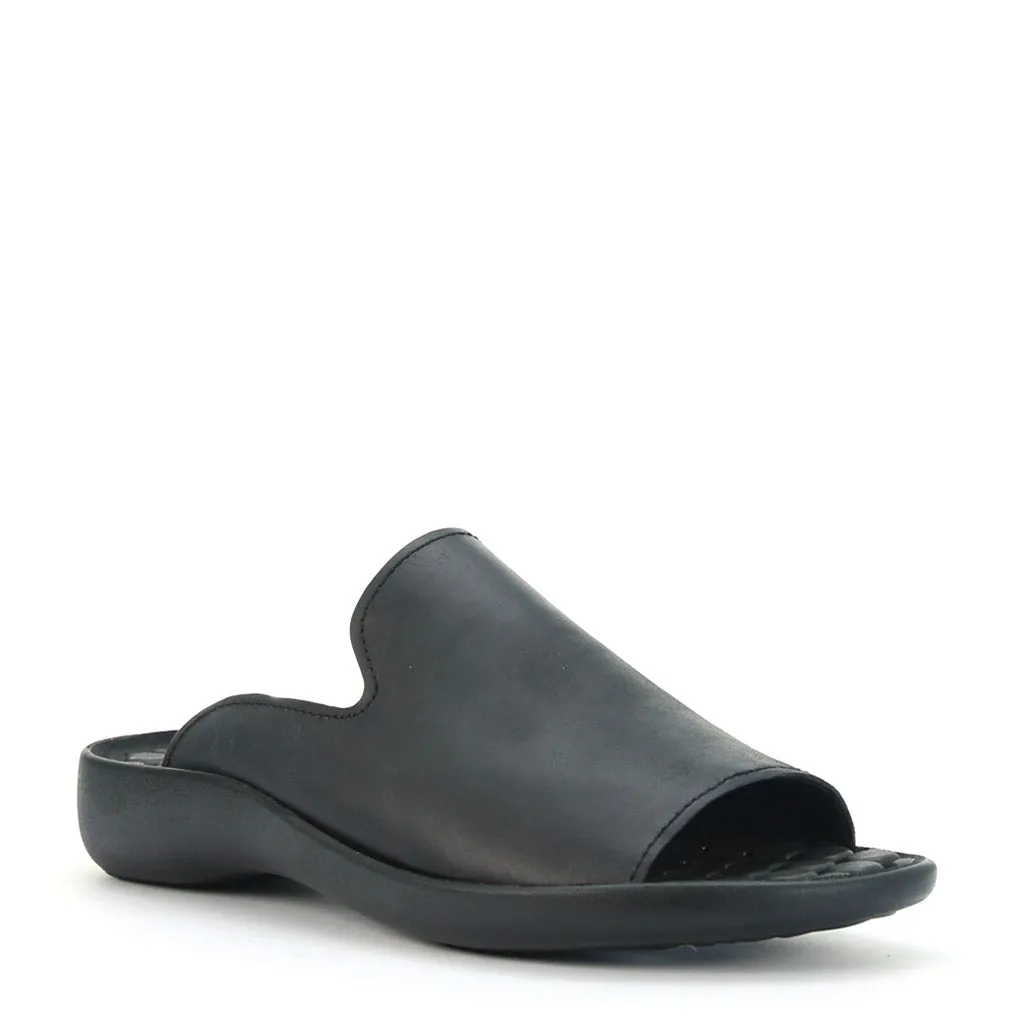Catrin Flat Sandals