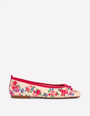 Kitty Flexi Sole Ballet Pumps-Embroidered Natural