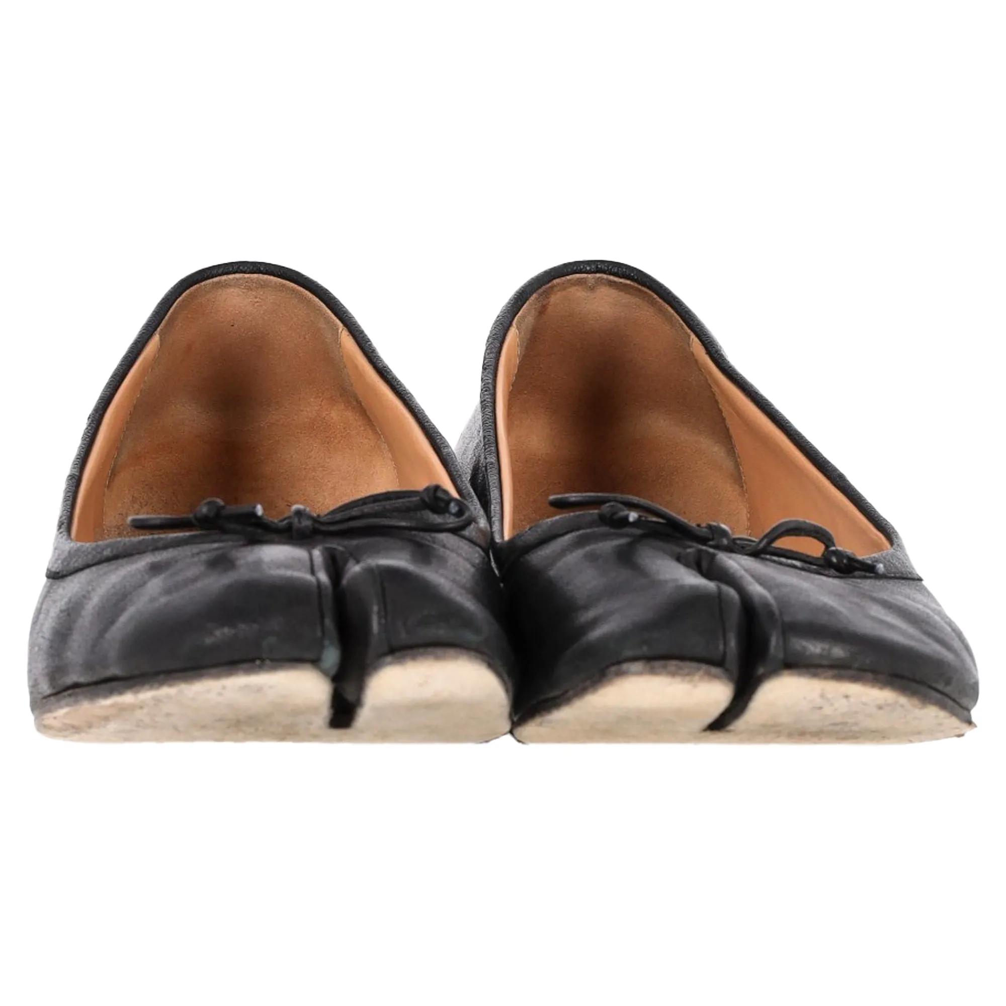 Maison Margiela Tabi 30 Ballerina Pumps in Black Leather