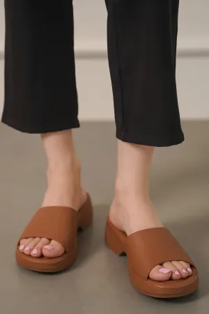 MAMA BLOCK HEELS