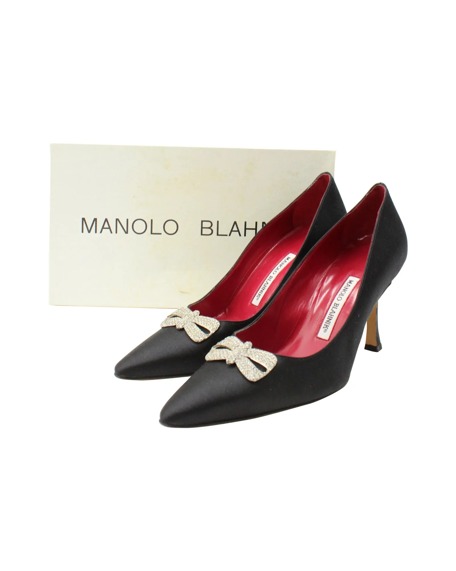 Manolo Blahnik Bow Embellished Pumps in Black Satin