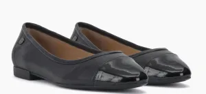 Minndy Ballet Flat In Black