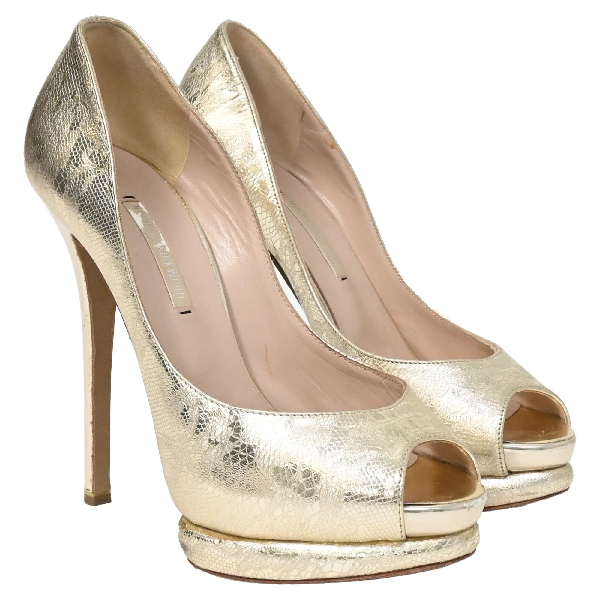 Nicholas Kirkwood Lace Detail Peep-Toe Pumps in Metallic Gold Leather