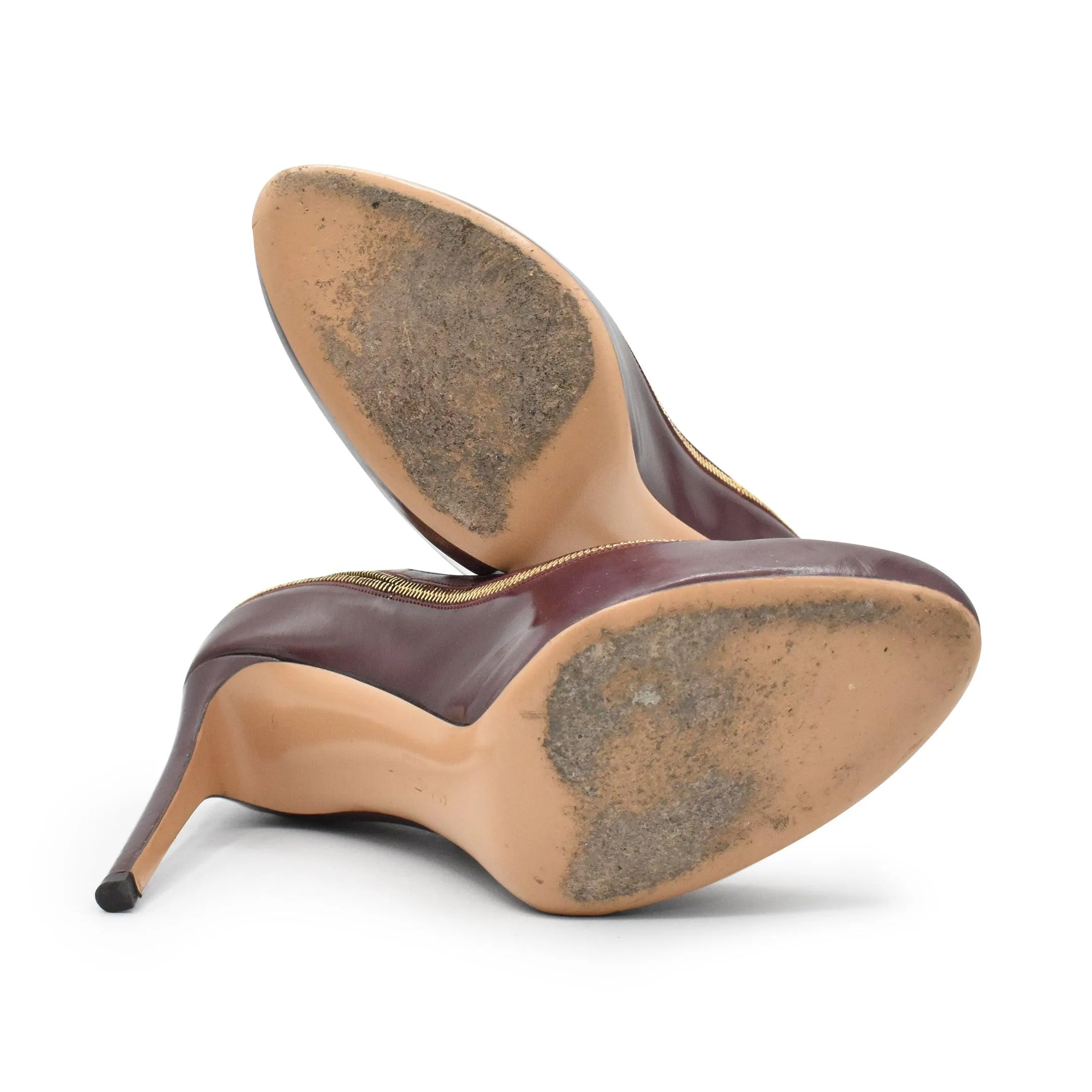 Salvatore Ferragamo 'Flavienne' Pumps - Women's 9