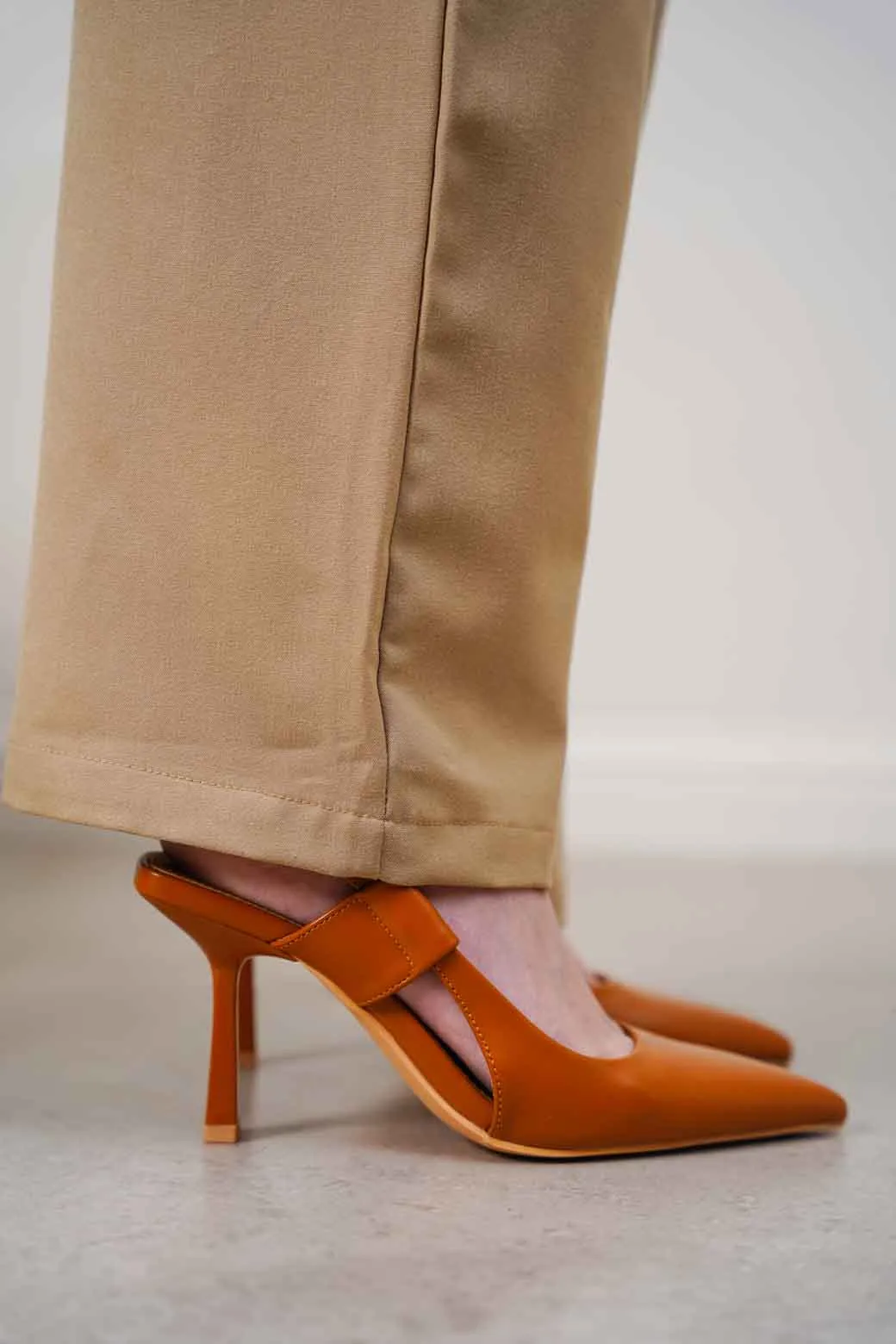 SLINGBACK STILETTO
