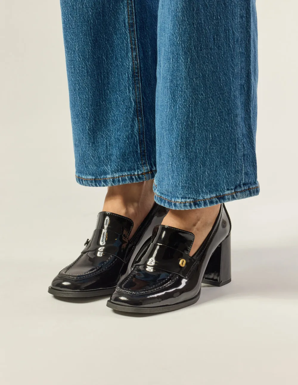 Tocca Pumps - Patent Black leather