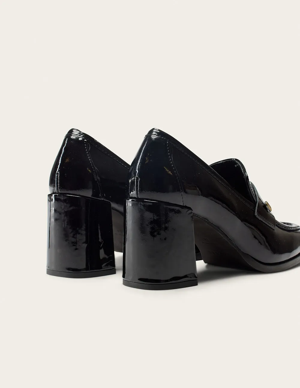 Tocca Pumps - Patent Black leather