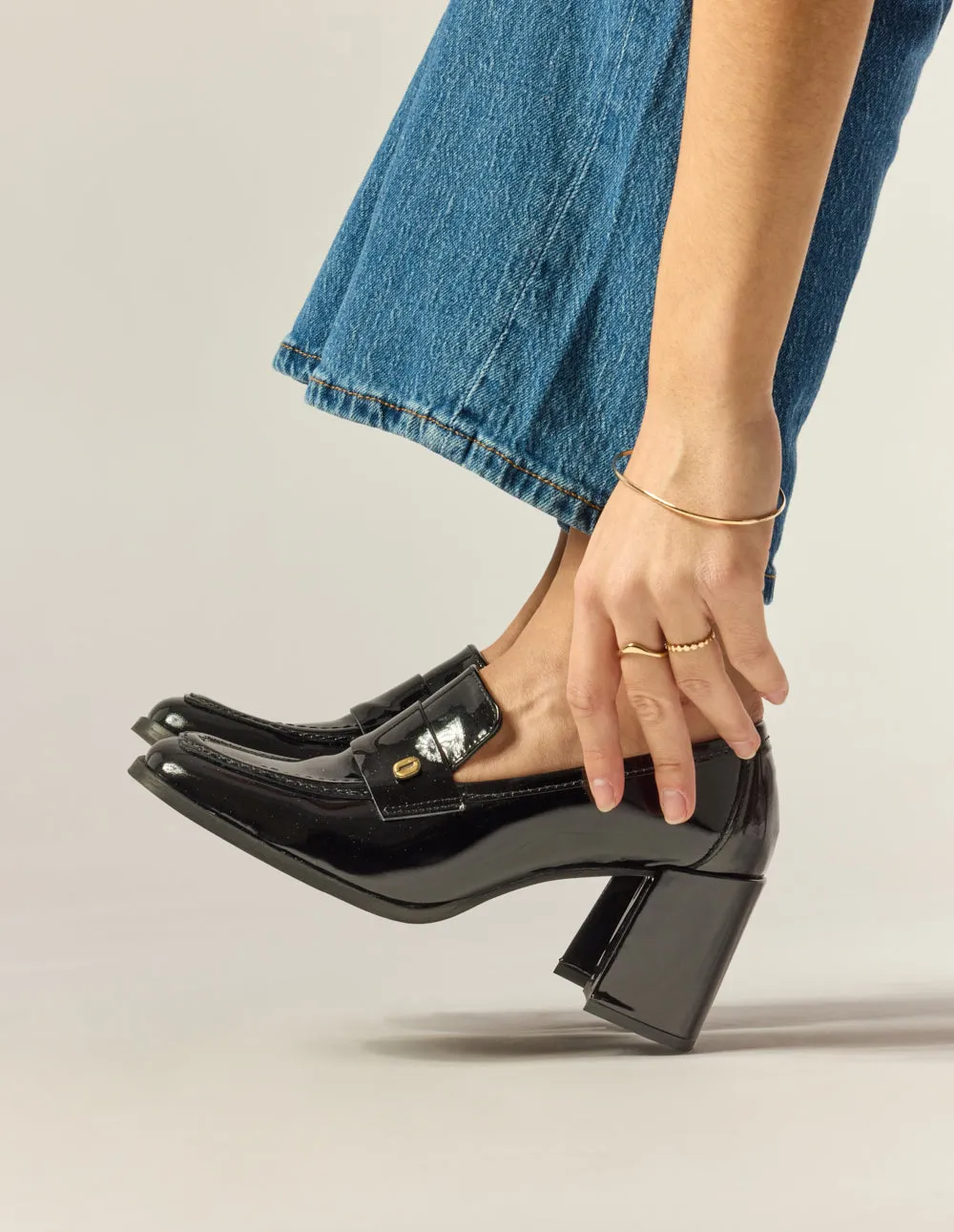 Tocca Pumps - Patent Black leather