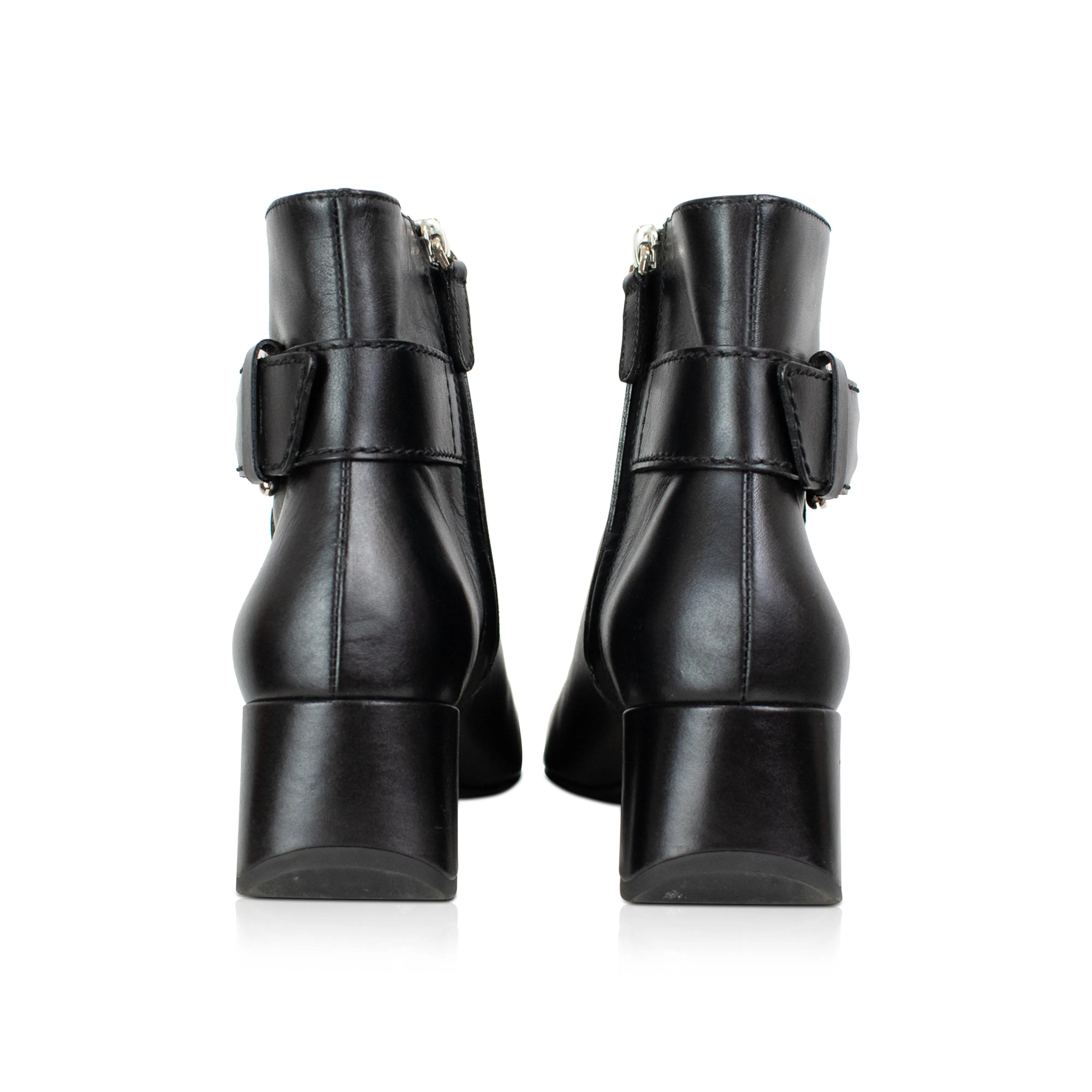 Tod's Ankle boots - 38