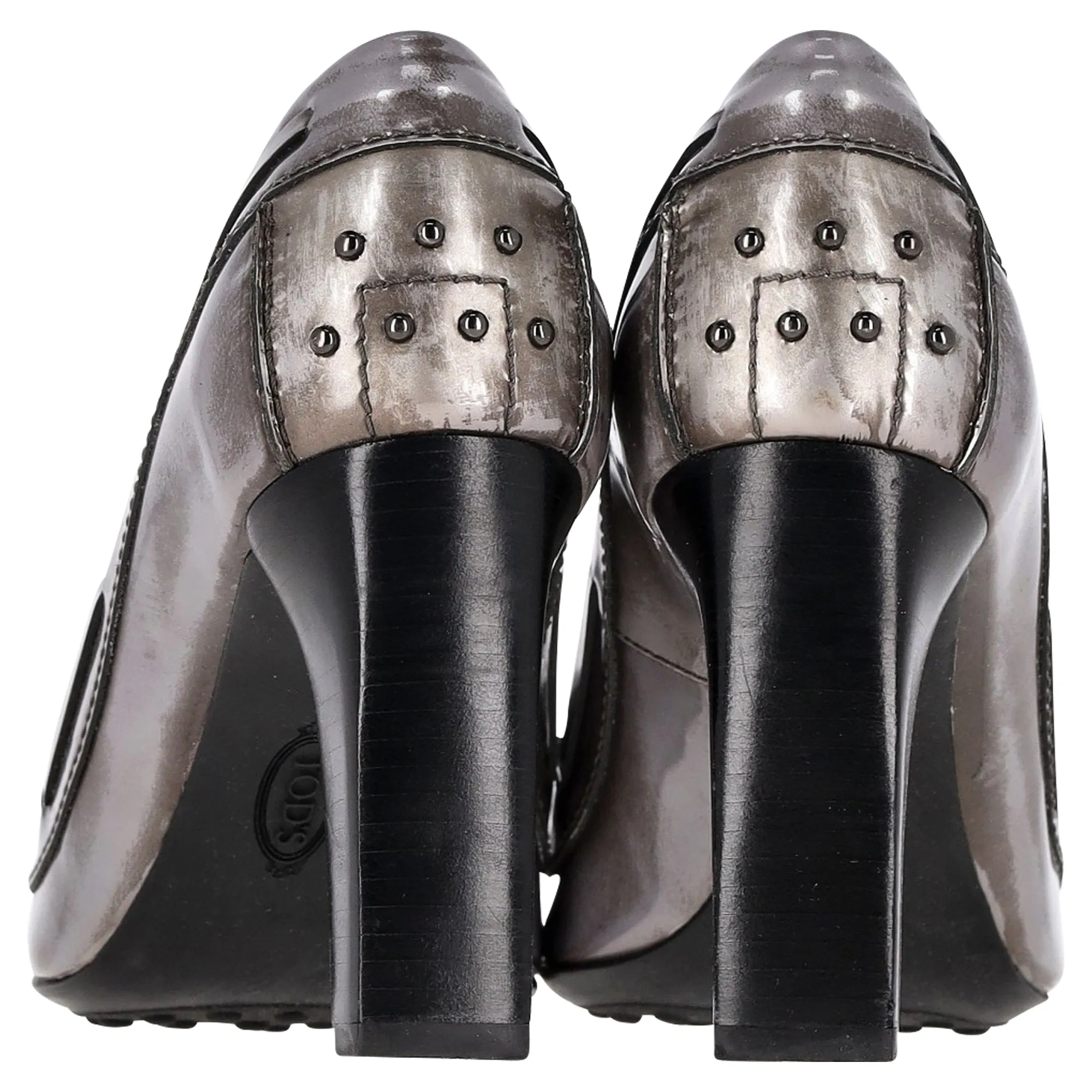 Tod's Distressed Loafer Pumps in Grey Leather