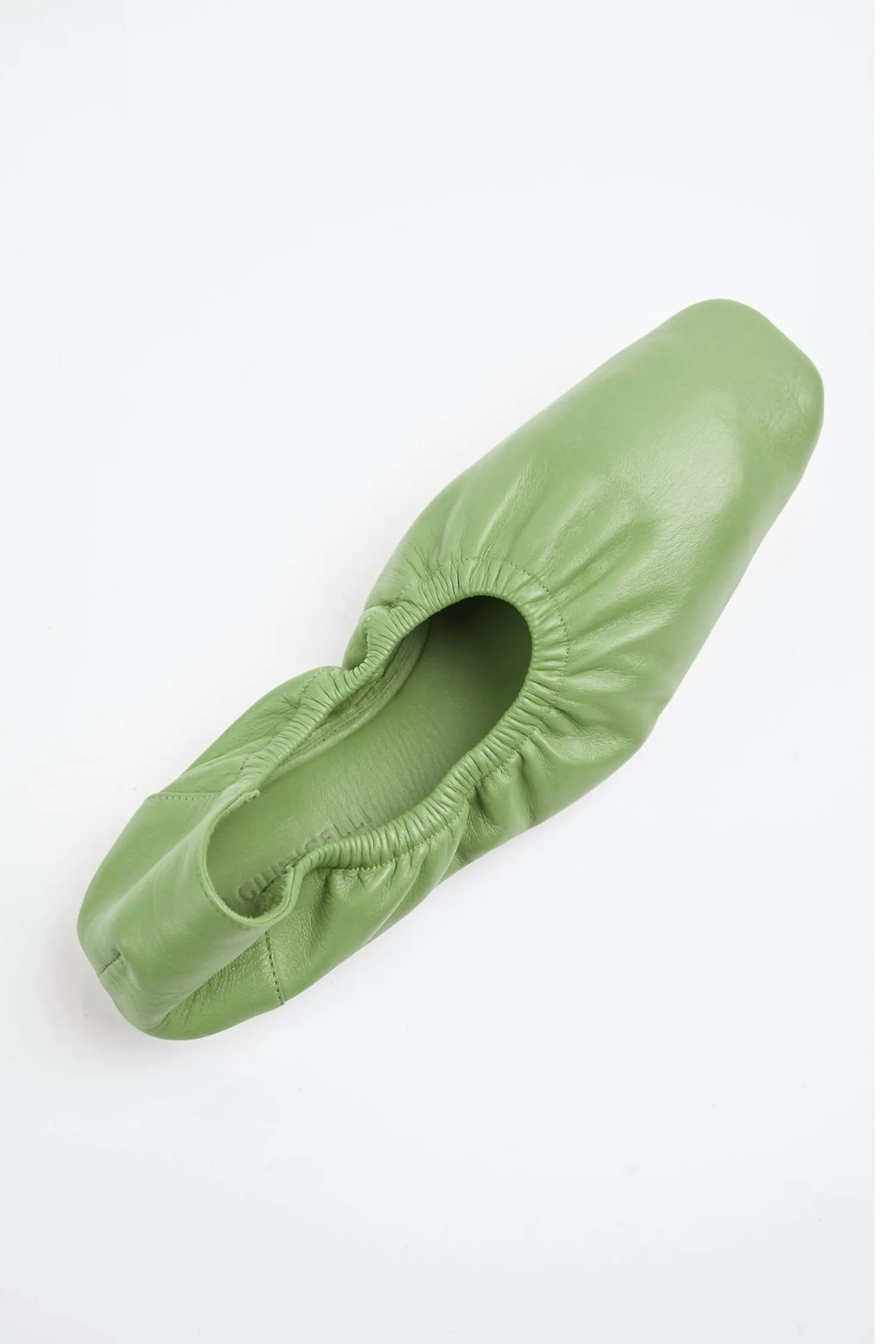 Travel Ballerina In Verde