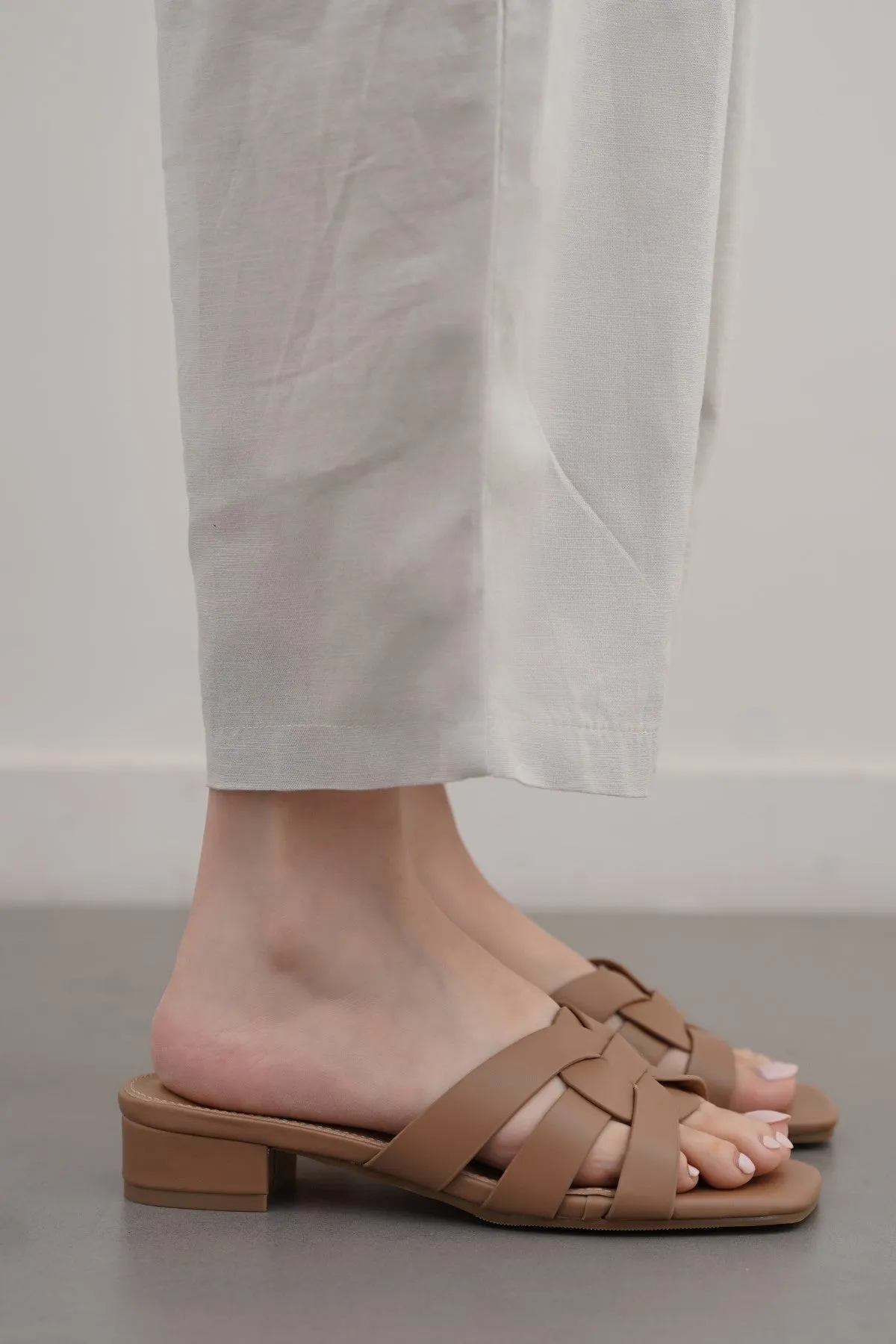 VENICE BLOCK HEEL