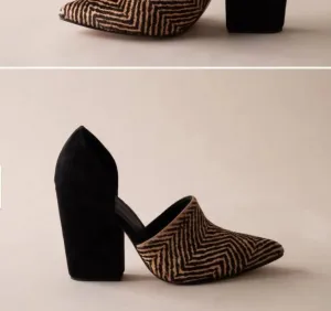 Willa Heels In Coal
