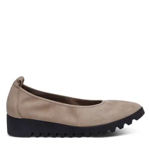 WOMEN'S BRIANNA