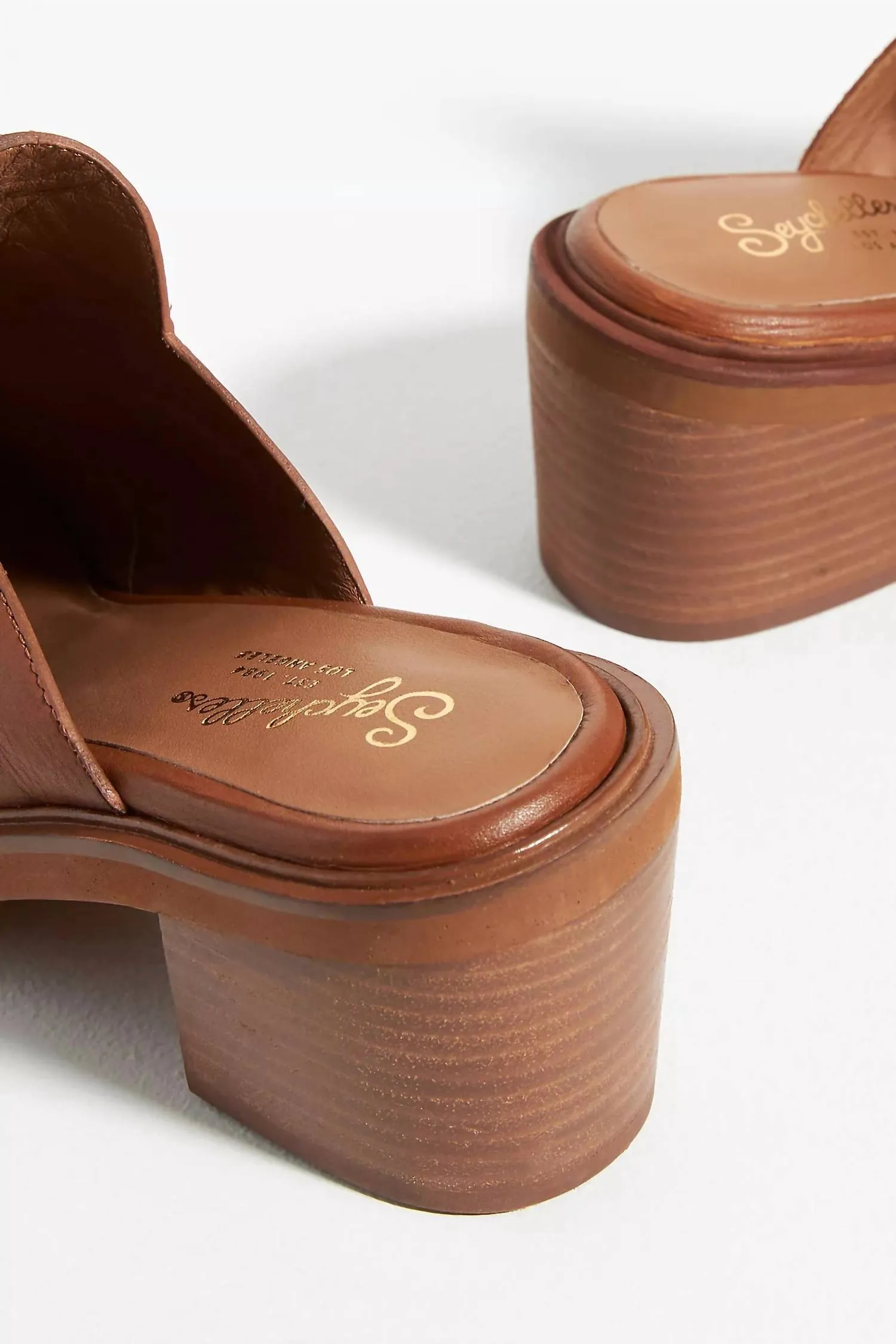 Women's Masterpiece Heels In Camel