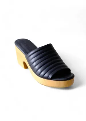 Women's Open Toe Clog In Black